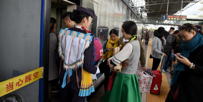 A train arrives at Dali Railway Station from Kunming in Yunnan province of the People's Republic of China. Photo credit: ADB.