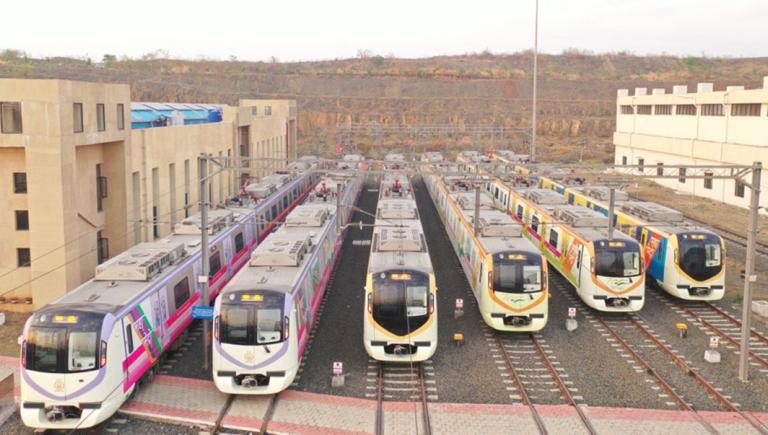 Metro systems require specific design standards and adhere to host country regulations regarding rolling stock and locomotives. Photo credit: Nagpur-Maharashtra Metro Rail Corporation Limited (MAHA-METRO).