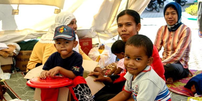 Microlending that started with people affected by the 2004 Indian Ocean earthquake and tsunami, including women, promoted both financial inclusion and gender equality in Indonesia. Photo credit: ADB.