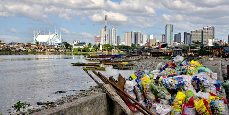 Traditional waste management processes result in water pollution. Photo credit: Asian Development Bank.