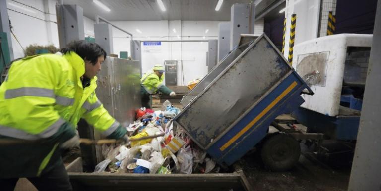 Among the problems faced by rapidly urbanizing cities is how to efficiently manage the growing volume of waste and safeguard public health and quality of life. Photo credit: ADB.