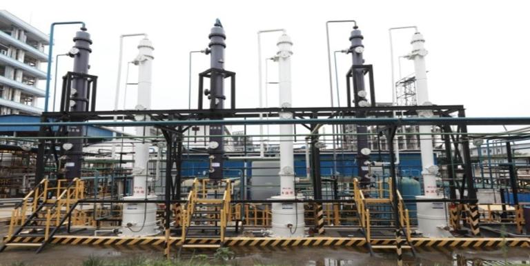 The fluoroform (HFC-23) separation and recovery system of Zhonghao Chenguang Research Institute of Chemical Industry’s plant can reduce greenhouse gas emissions. Photo source: Project implementing agency. 