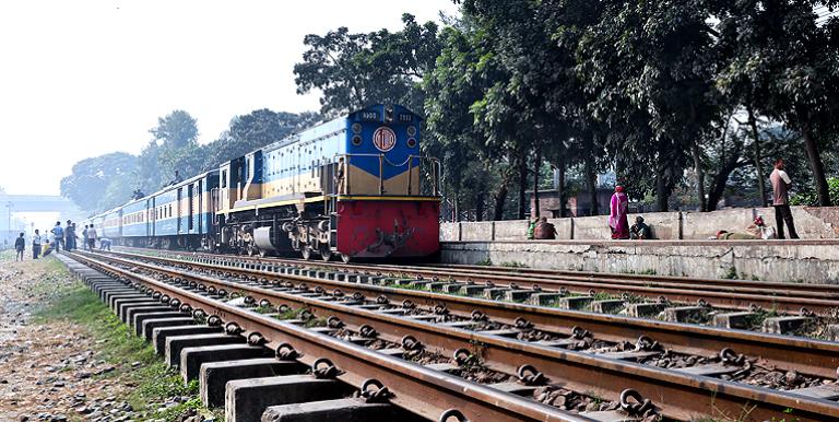 Sensor systems will help avoid railroad accidents, particularly elephant-train collisions. Photo credit: ADB.