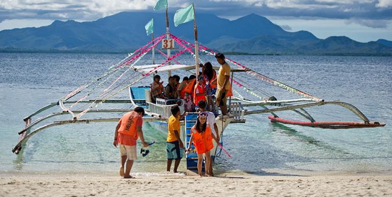 Given the enormous economic significance of coastal tourism, new approaches are imperative for urban policy implementation and infrastructure planning. Photo credit: ADB. 