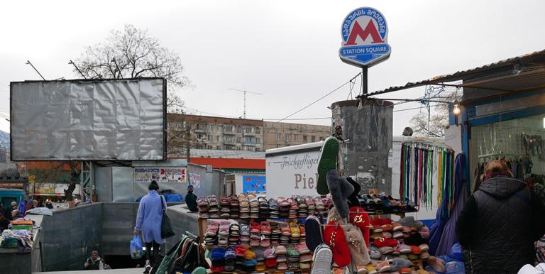 Tbilisi Metro serves about 500,000 passengers daily, but its accessibility is affected by partly mechanized or unmechanized access points and commercial encroachment, among others. Photo credit:  Fabienne Perucca.