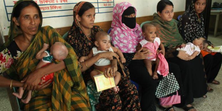 Women wait with their children in the Alhaz Johurul Islam City Maternity Centre at Mirpur, Dhaka. Photo credit: ADB.