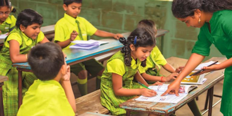 Unlike in Bridge schools, class sizes in India can be anywhere between just a handful to more than 100. Photo credit: Bridge International Academies.