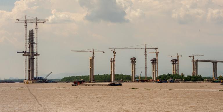 HIV prevention and health education were embedded in the construction company’s organizational structure by training peer leaders, such as the construction foremen, and in the mandatory workplace induction for workers. Photo credit: ADB.