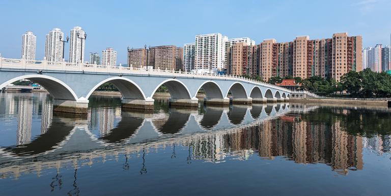 Artificial intelligence can aid governments in successfully managing urban growth. Photo credit: ADB.