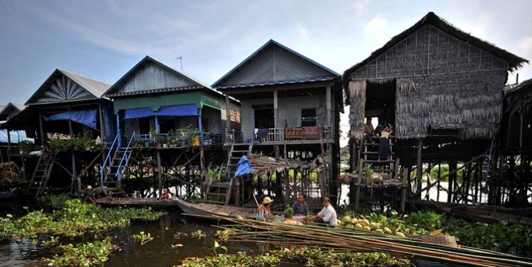 Stilt houses in Kampong Phluk, Siem Reap Province, Cambodia. Southeast Asia contains some of the world’s most most climate change-vulnerable countries. Photo credit: ADB.