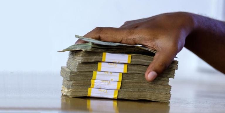Reform of the region's personal income taxes presents an opportunity to bolster revenues and help address income and wealth inequality. Photo credit: ADB. 