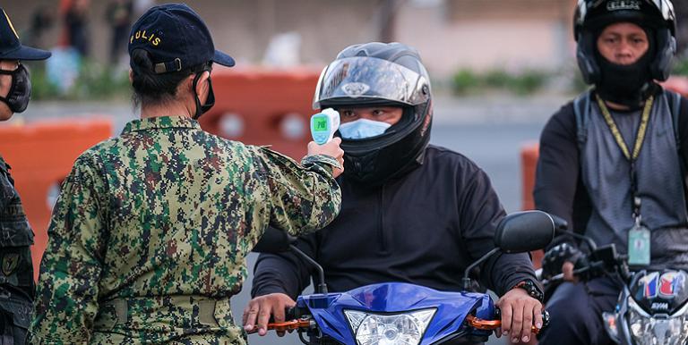 Motorcycles have become part of daily living in Metro Manila, Philippines. Photo credit: ADB.