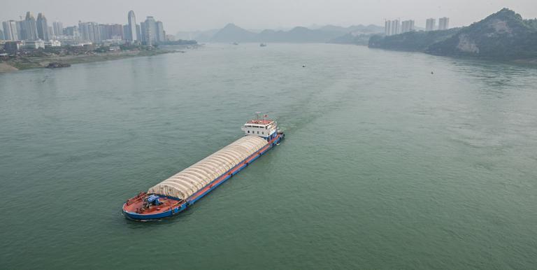 The Yangtze River, the longest river in Asia, is a major waterway for freight transport in the People’s Republic of China. Photo credit: ADB. 