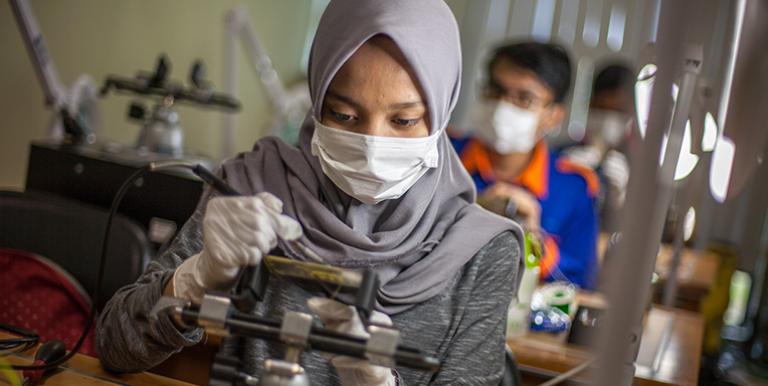 Electronics engineering students in Indonesia design their own printed circuit boards at one of the campus' numerous electronics labs. Photo Credit: ADB